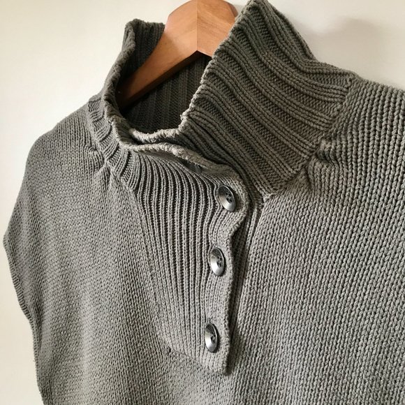 BCBGeneration Grey Mock Neck Button Short Sleeve Sweater, Size M - Picture 5 of 11